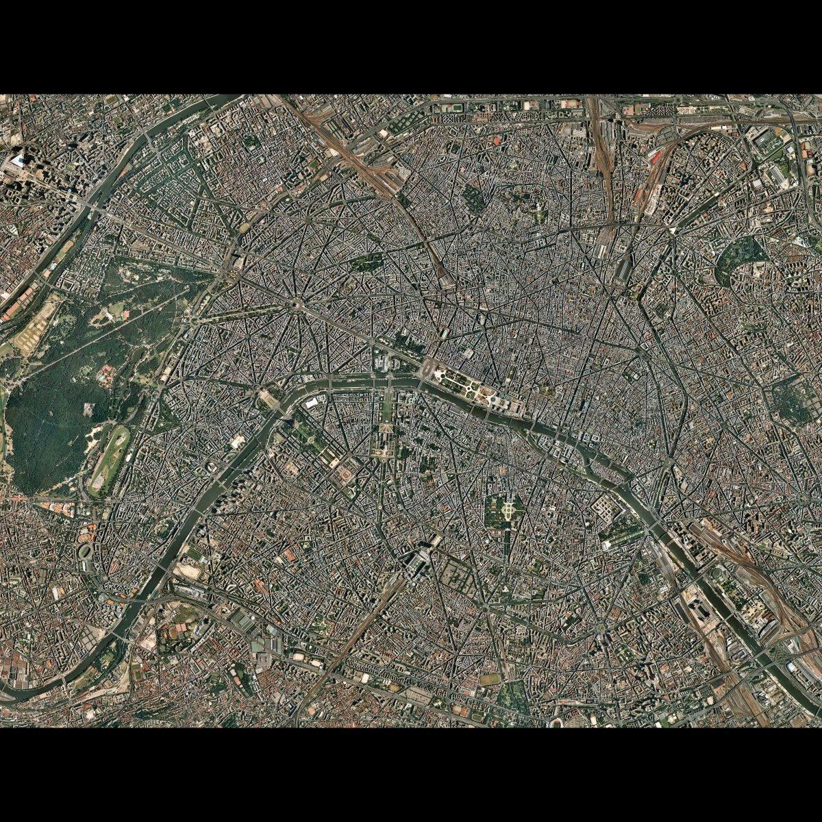 Harta e satelitore Paris